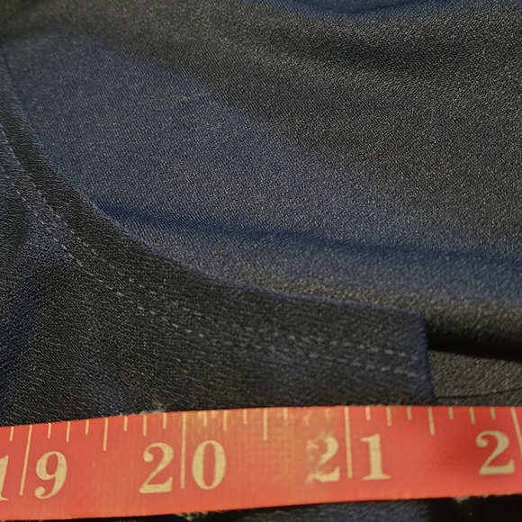 IMAN Global Chic Midnight Blue Caped Shell Top Women's XL Scoop Neck Modern Chic - Picture 8 of 11